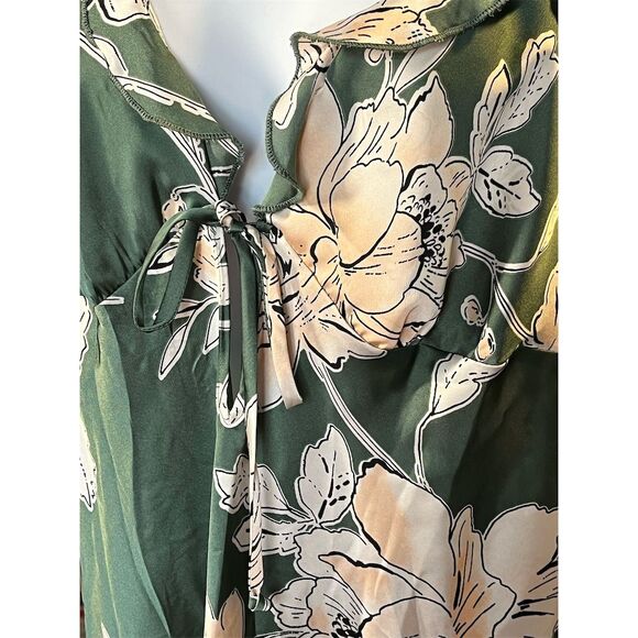 Midnight Bakery Women's XL Green Floral Tie-Front SSize_Type nightgown - Picture 1 of 7